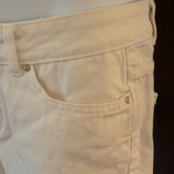 Denim Co White Jeans Shorts Frayed Hem SZ4 - Picture 4 of 10